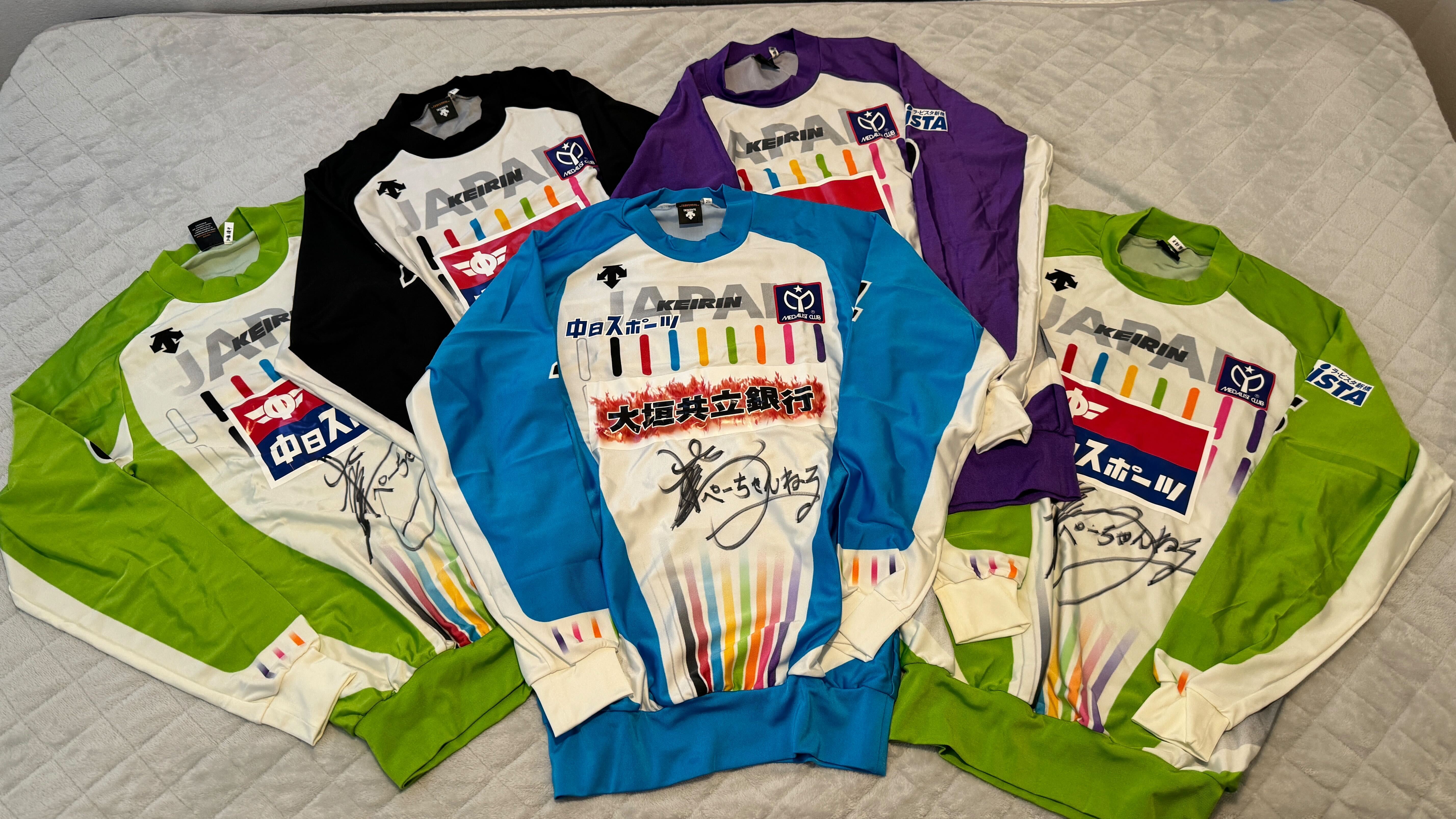 2000円